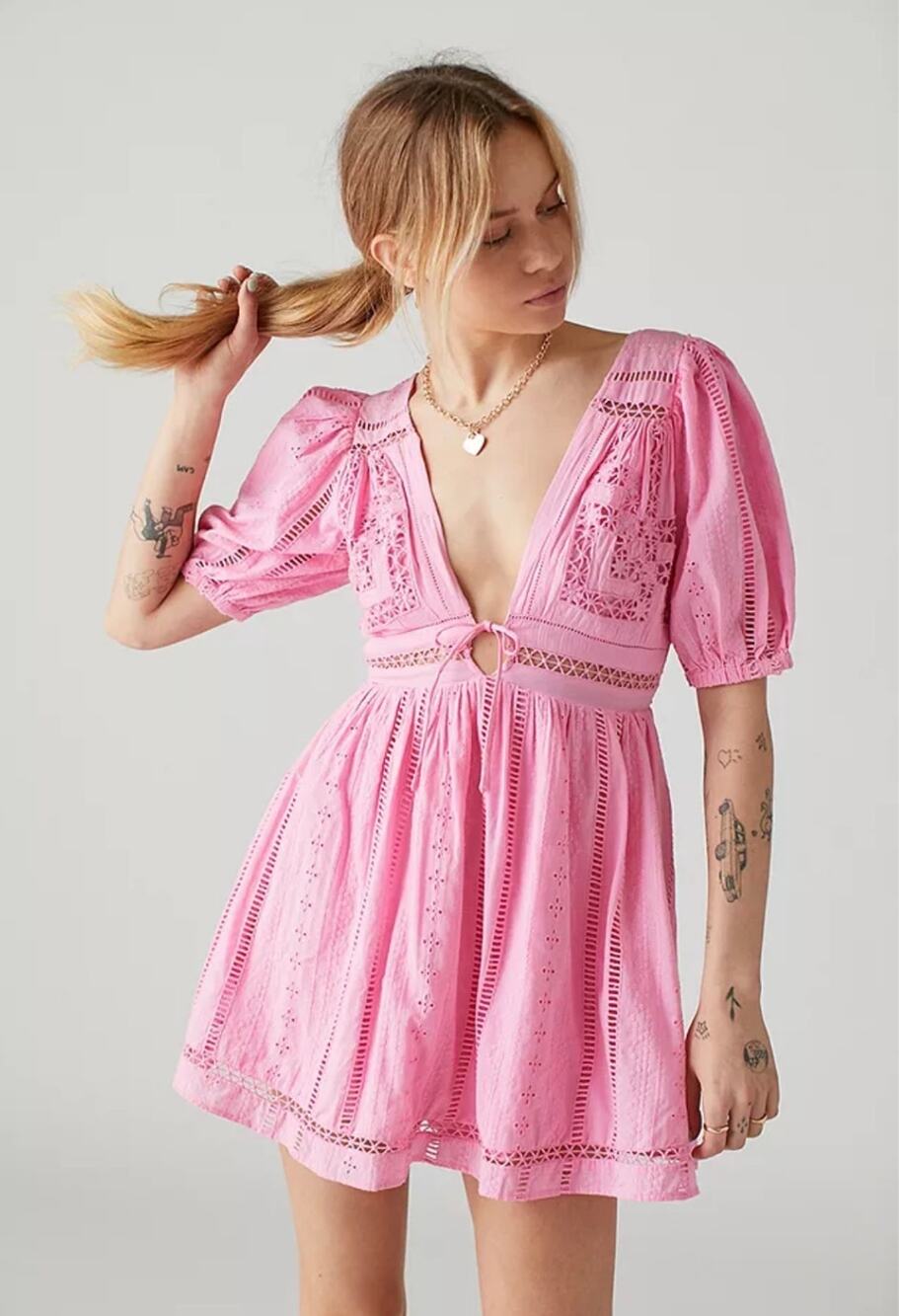 Urban Outfitters UO Marla Broderie Babydoll Dress Pink Eyelet Puff Sleeve Large